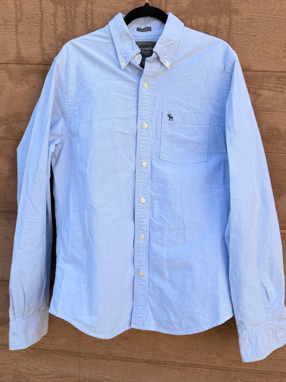 Abercrombie & Fitch Light Blue Button-Down Pocket Shirt 100% cotton